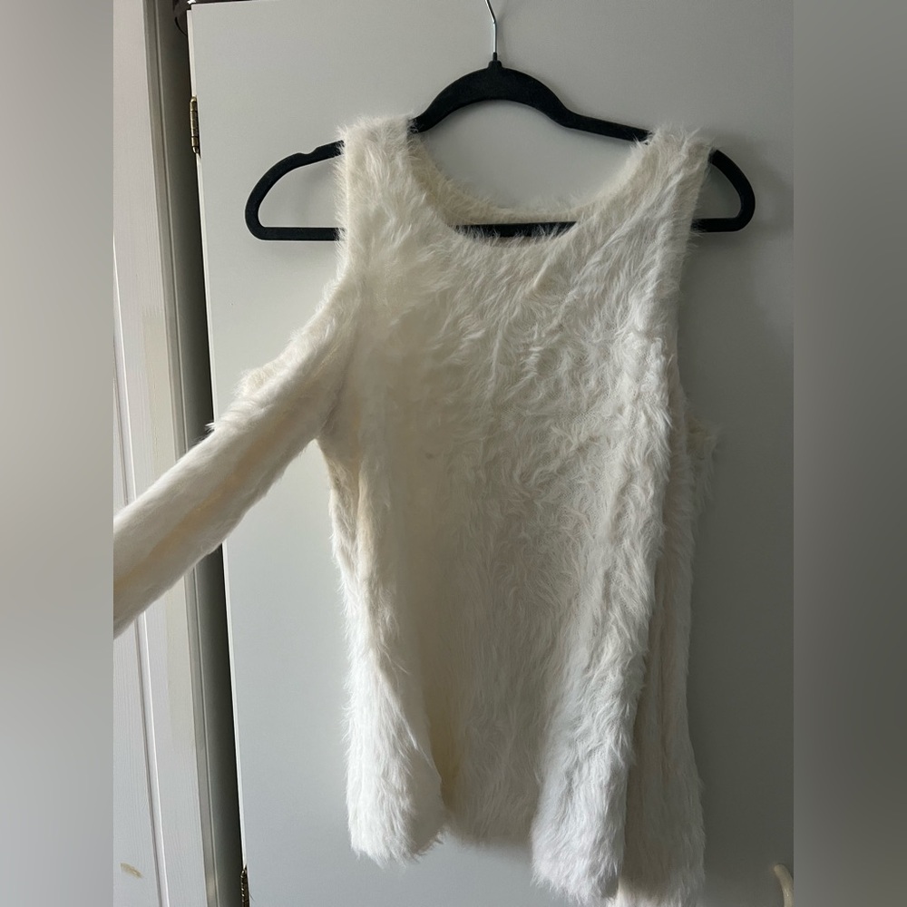 Hollister Cream shoulder less Shoulder Faux Fur fuzzy sweater